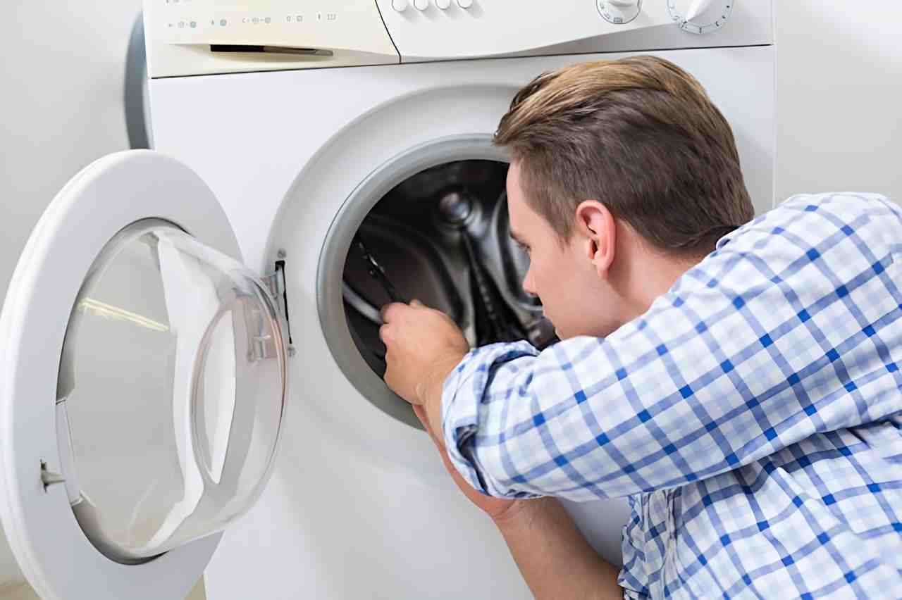 تعمیرات تخصصی لباسشویی ایندزیت با ایندزیت خدمات